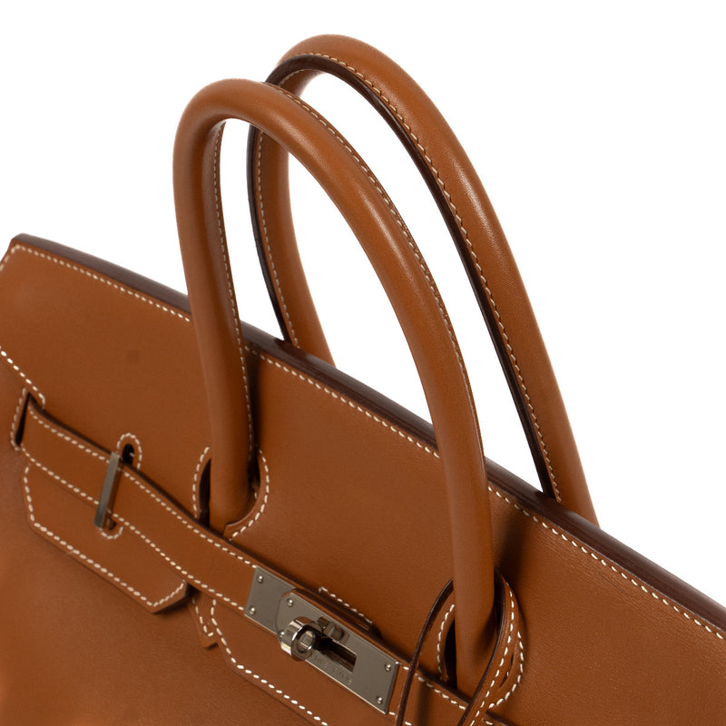 Elevate your style with the iconic Hermès Birkin 35 in Swift Gold - a symbol of sophistication and refinement.