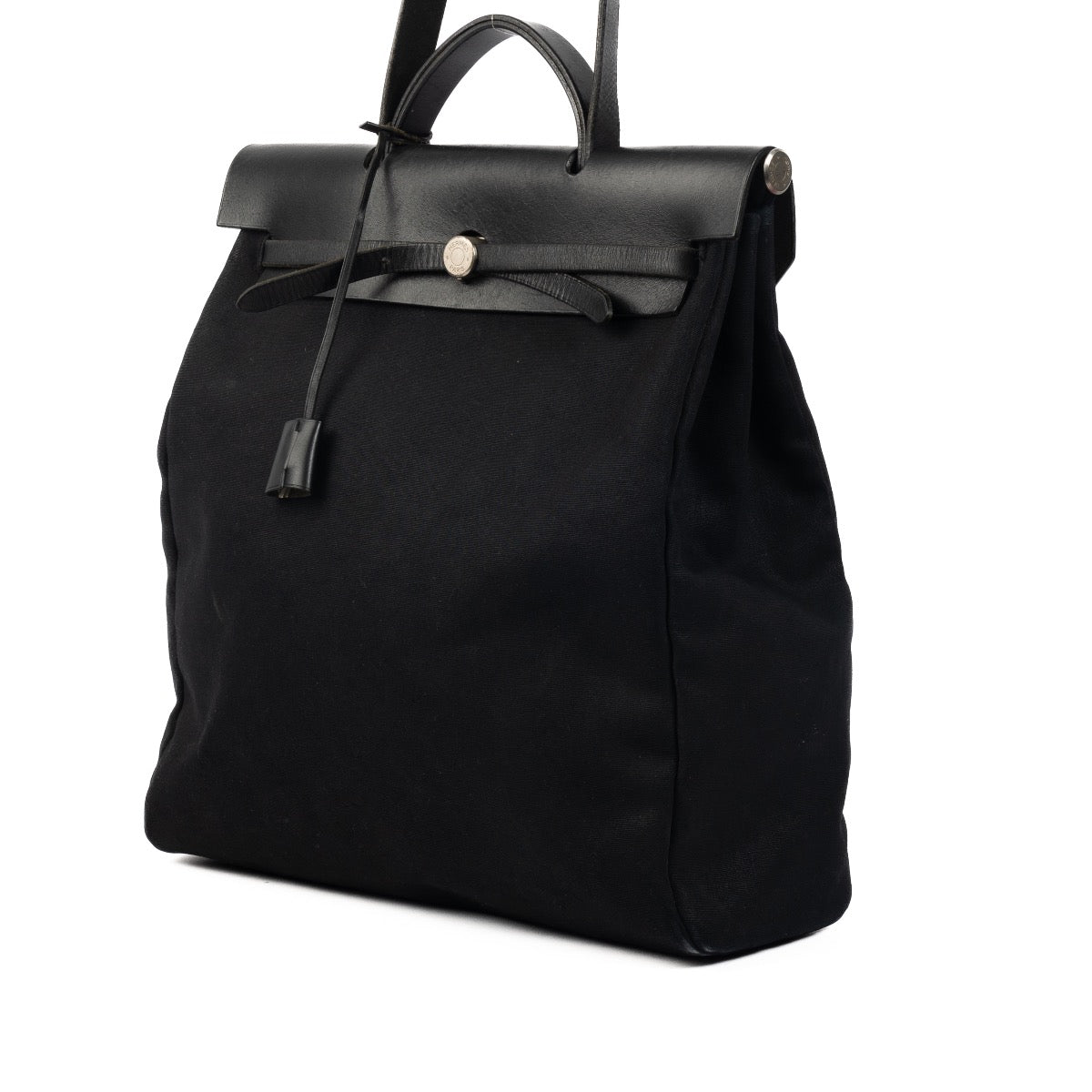Shop 100% authentic second-hand Hermès Black Shoulder Bag Herbag on Labellov.com