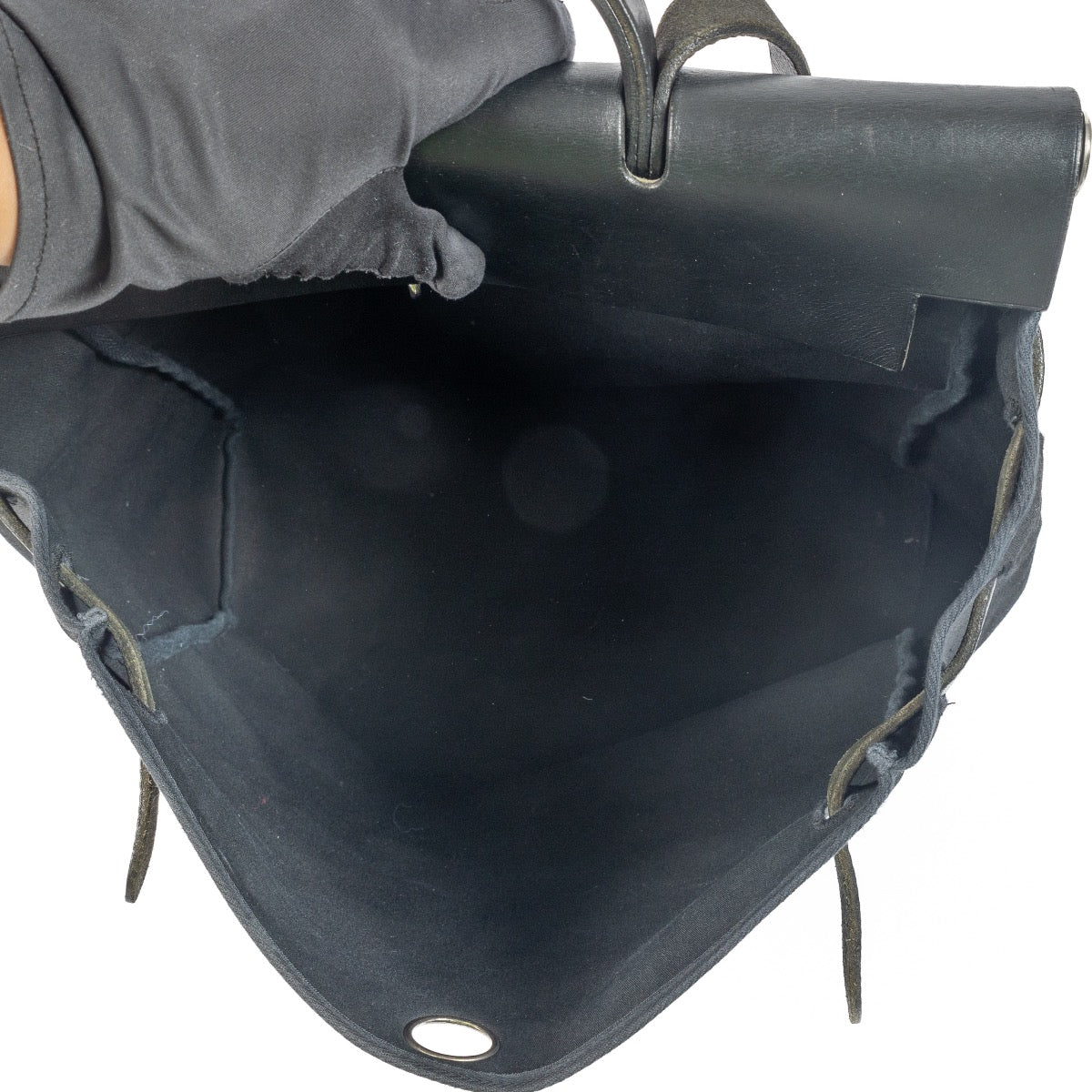 Shop 100% authentic second-hand Hermès Black Shoulder Bag Herbag on Labellov.com