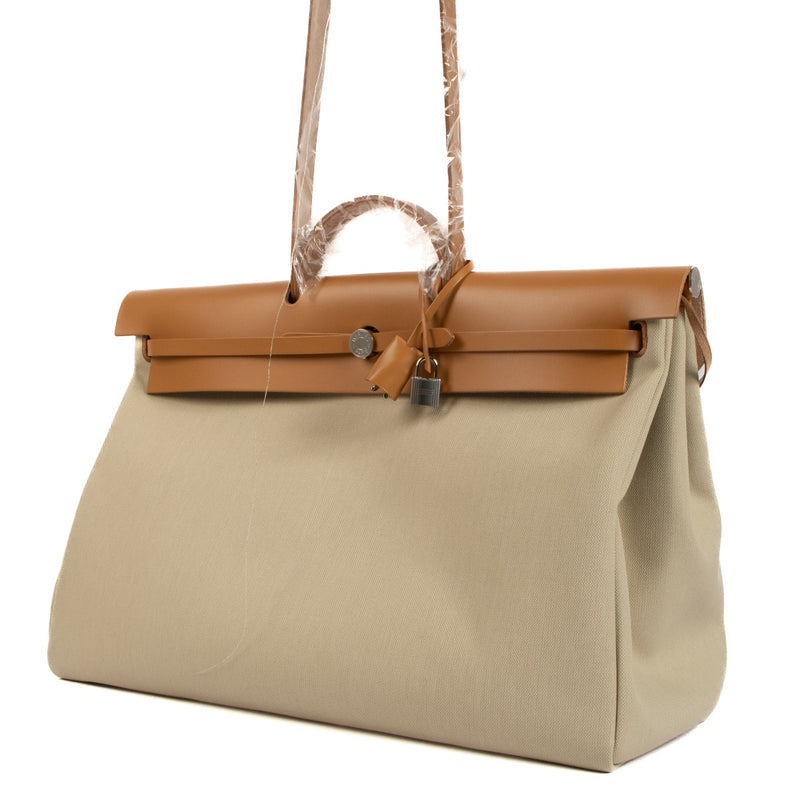 Second hand brand new Hermès Herbag Zip Cabine Bag on www.labellov.com