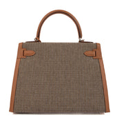 Authentic second hand brand new store-fresh Hermès Kelly Sellier 28 Toile Quadrille/Swift on www.labellov.com