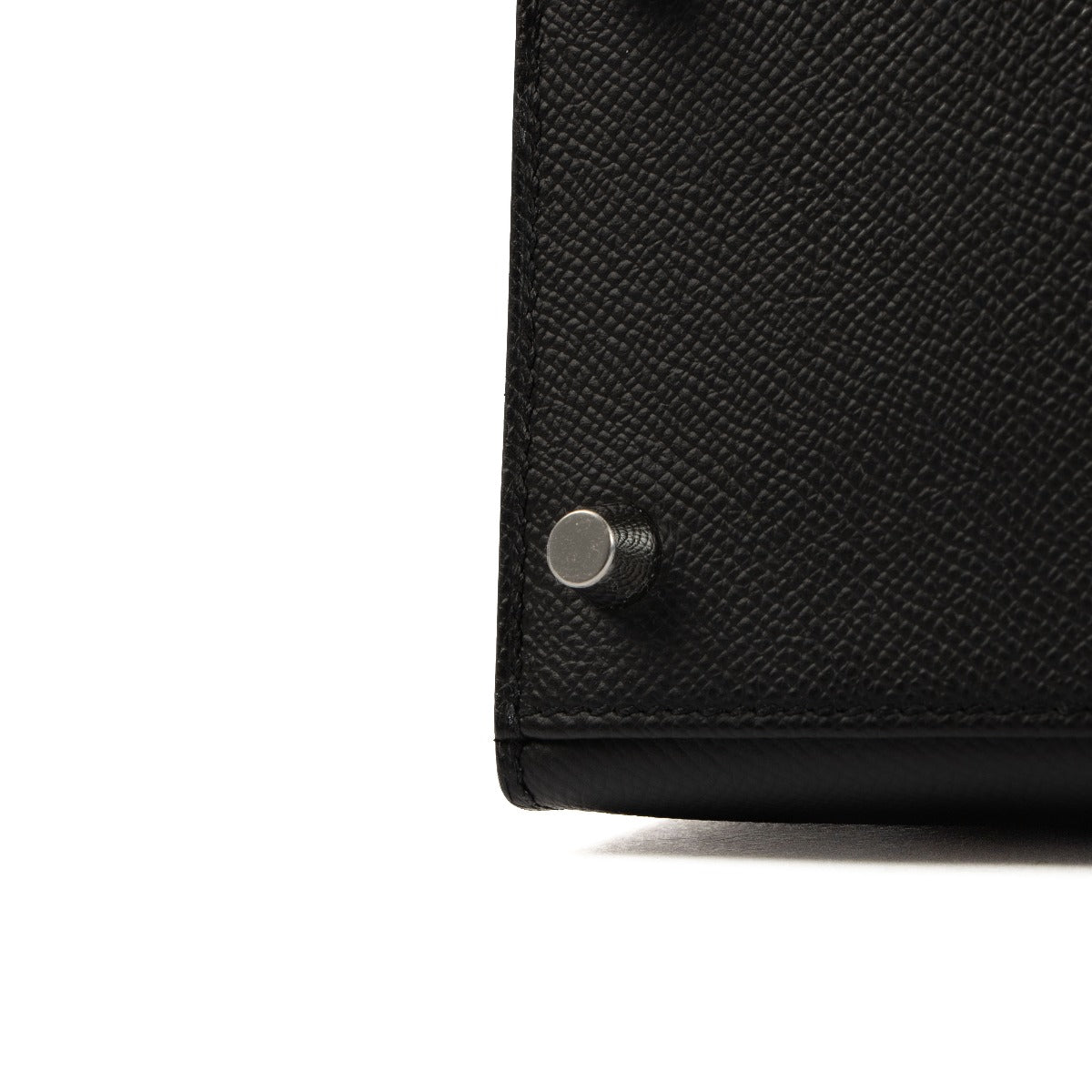 achetez seconde main Hermes kelly 28 epsom noir chez LABELLOV