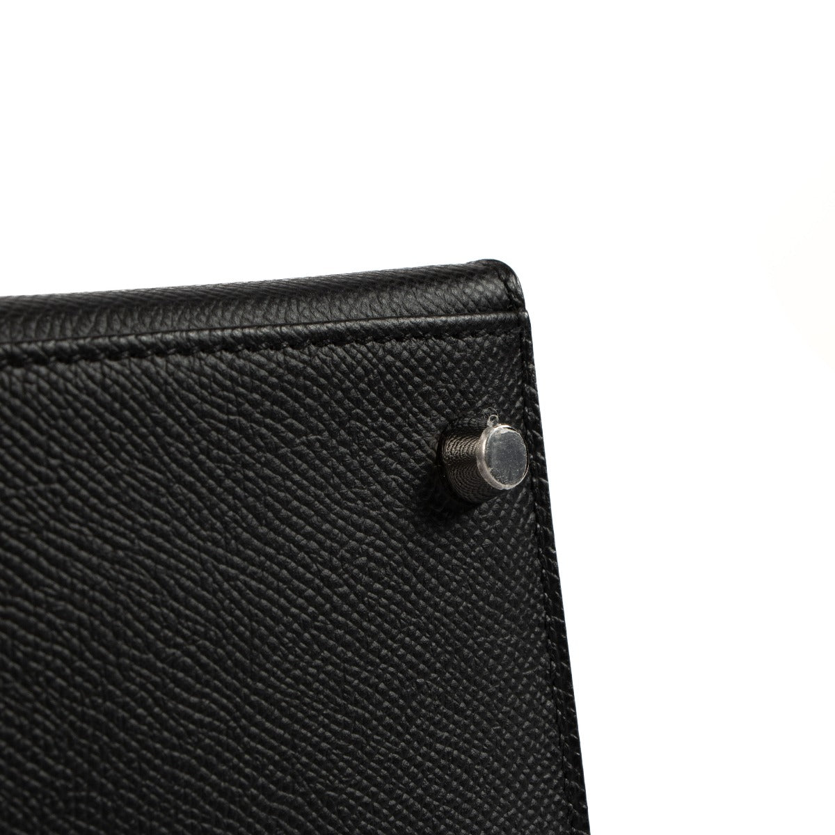 achetez seconde main Hermes kelly 28 epsom noir chez LABELLOV