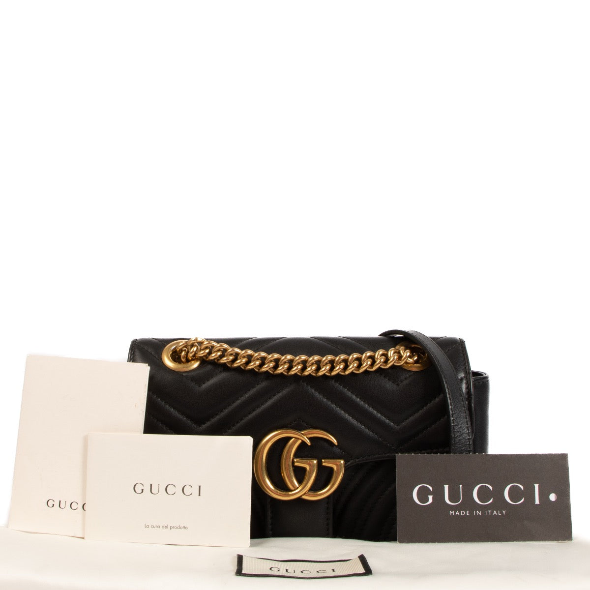 Shop safe online at Labellov in Antwerp, Brussels and Knokke this 100% authentic second hand Gucci GG Marmont Mini Black Leather Bag