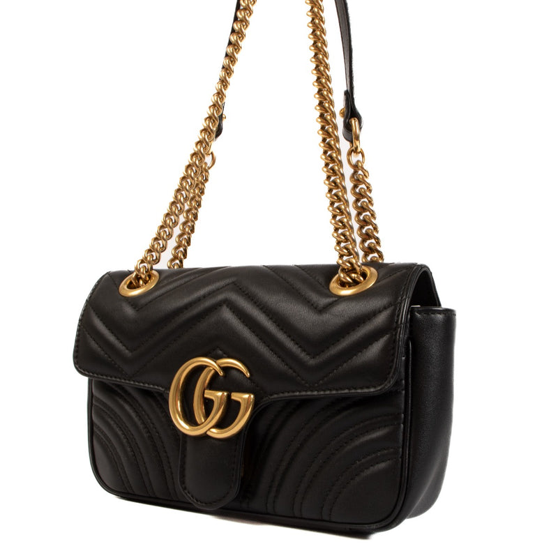Shop safe online at Labellov in Antwerp, Brussels and Knokke this 100% authentic second hand Gucci GG Marmont Mini Black Leather Bag