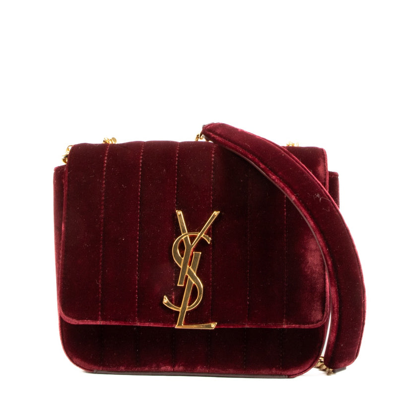 Shop safe online at Labellov in Antwerp, Brussels and Knokke this 100% authentic second hand Yves Saint Laurent Burgundy Shoulder bag