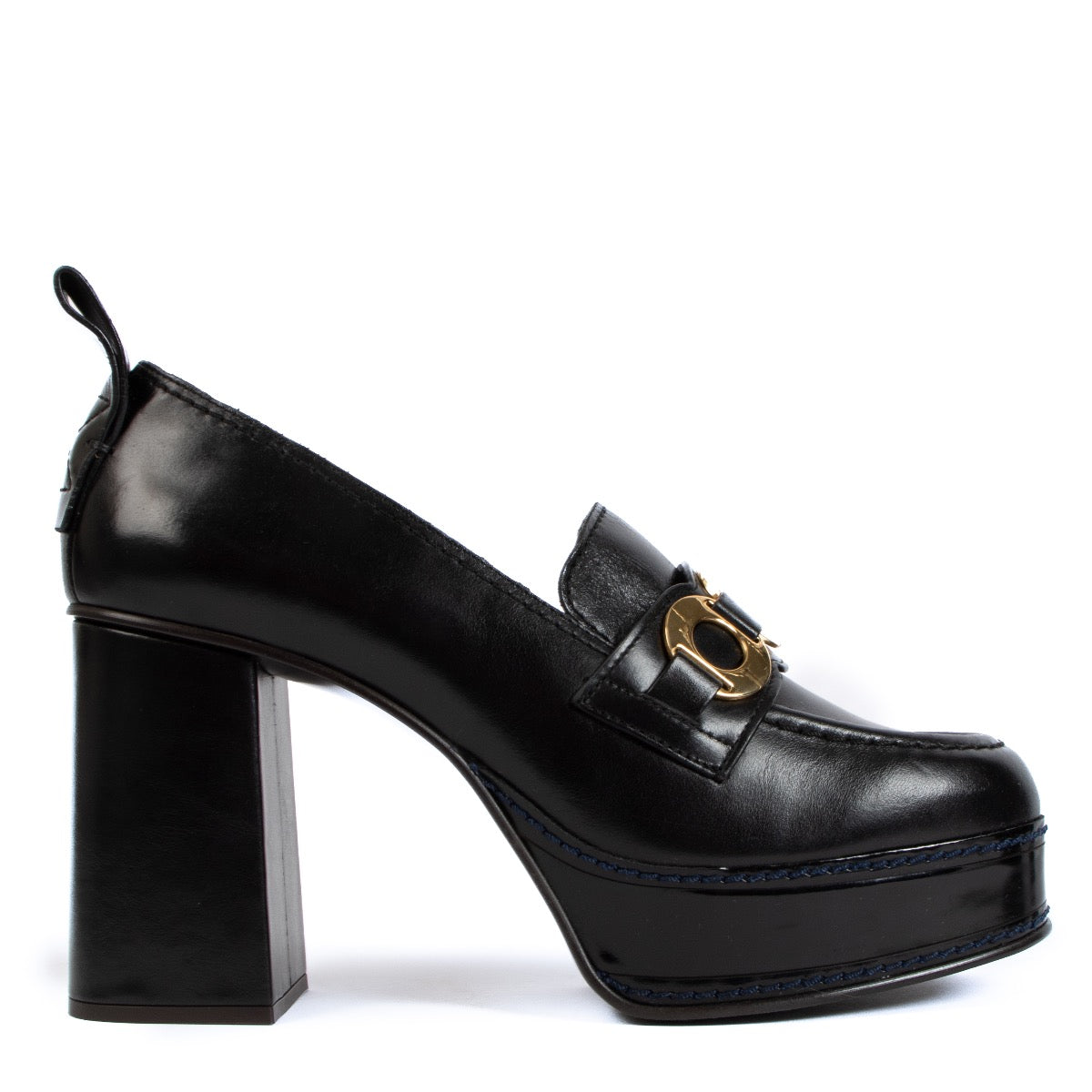 Buy an authentic Chloé Black Leather Bryanna Pumps on LabelLov.com