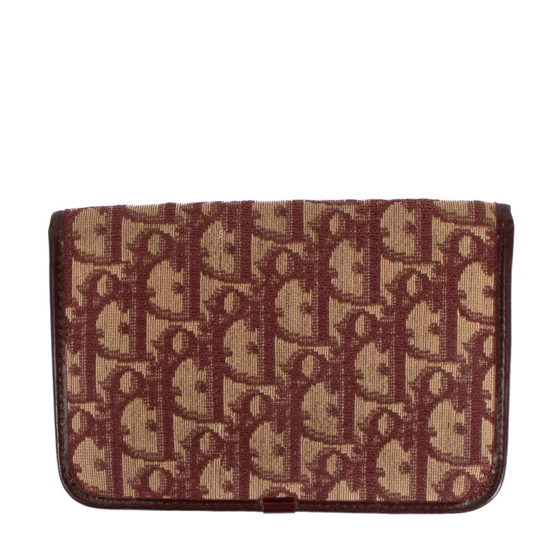 Buy this authentic second hand vintage Christian Dior Monogram Pouch at online webshop LabelLOV. Safe and secure shopping. Koop authentieke tweedehands vintage Christian Dior Monogram pouch bij online webshop LabelLOV.