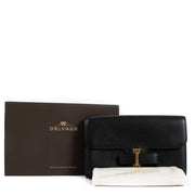Buy authentic secondhand Delvaux wallet at the right price at LabelLOV vintage webshop. Safe and secure online shopping. Koop authentieke tweedehands Delvaux met juiste prijs bij LabelLOV.