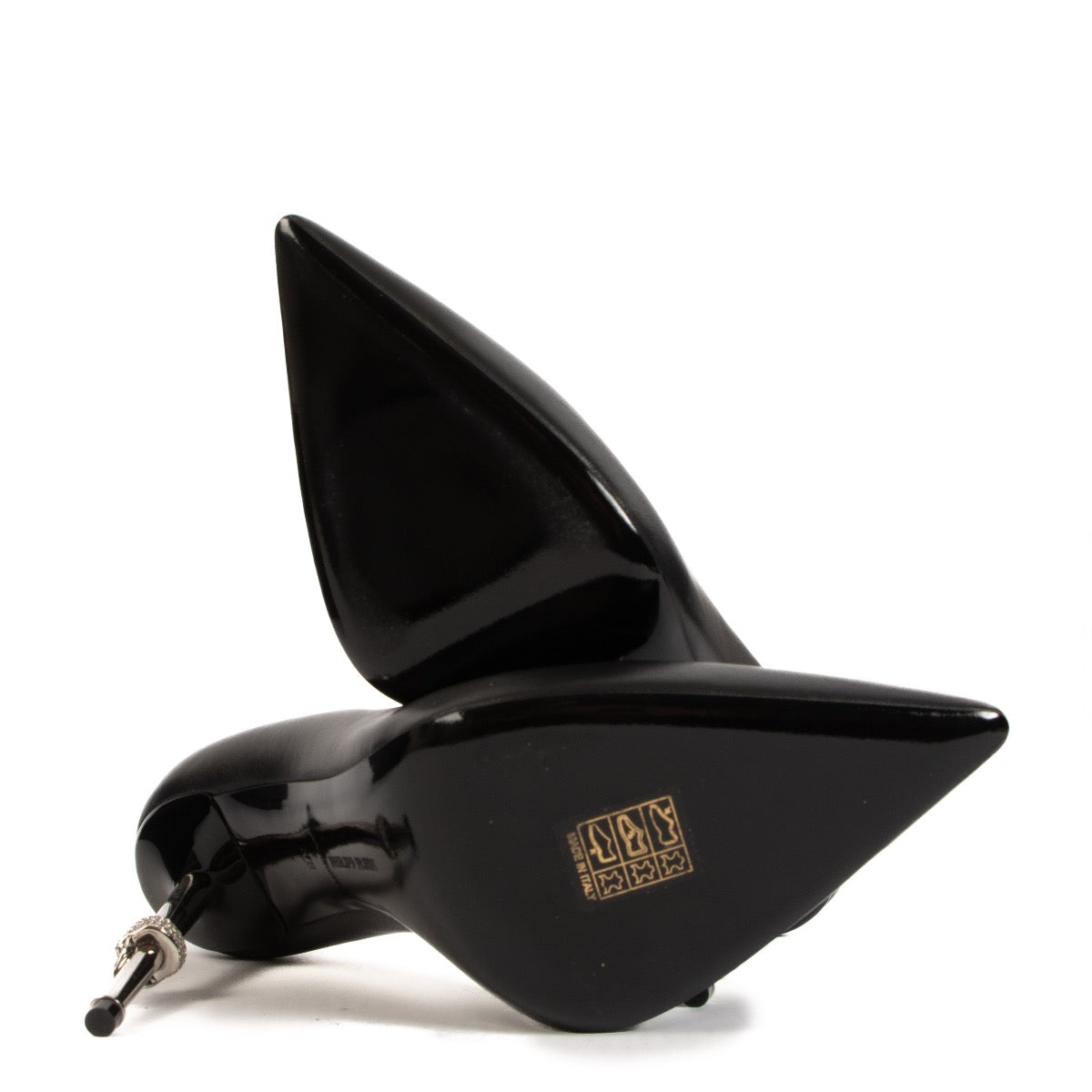 Shop safe online at Labellov in Antwerp, Brussels and Knokke these 100% authentic second hand Philipp Plein Black Leather Crystal Skull Pointed-Toe Pumps - size 38