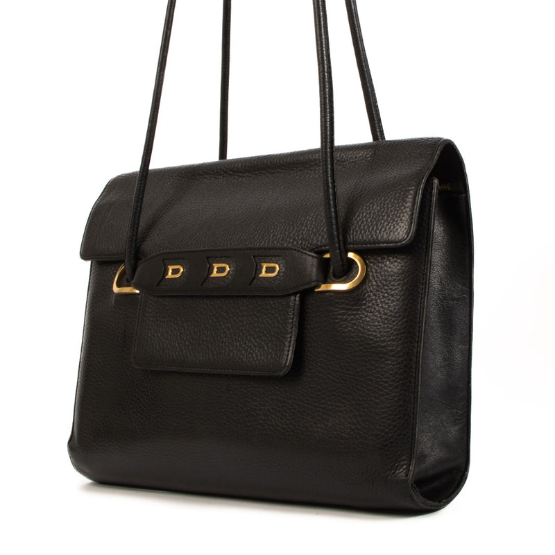 Shop safe online at Labellov in Antwerp, Brussels and Knokke this 100% authentic second hand Delvaux Black Leather DDD Shoulder Bag