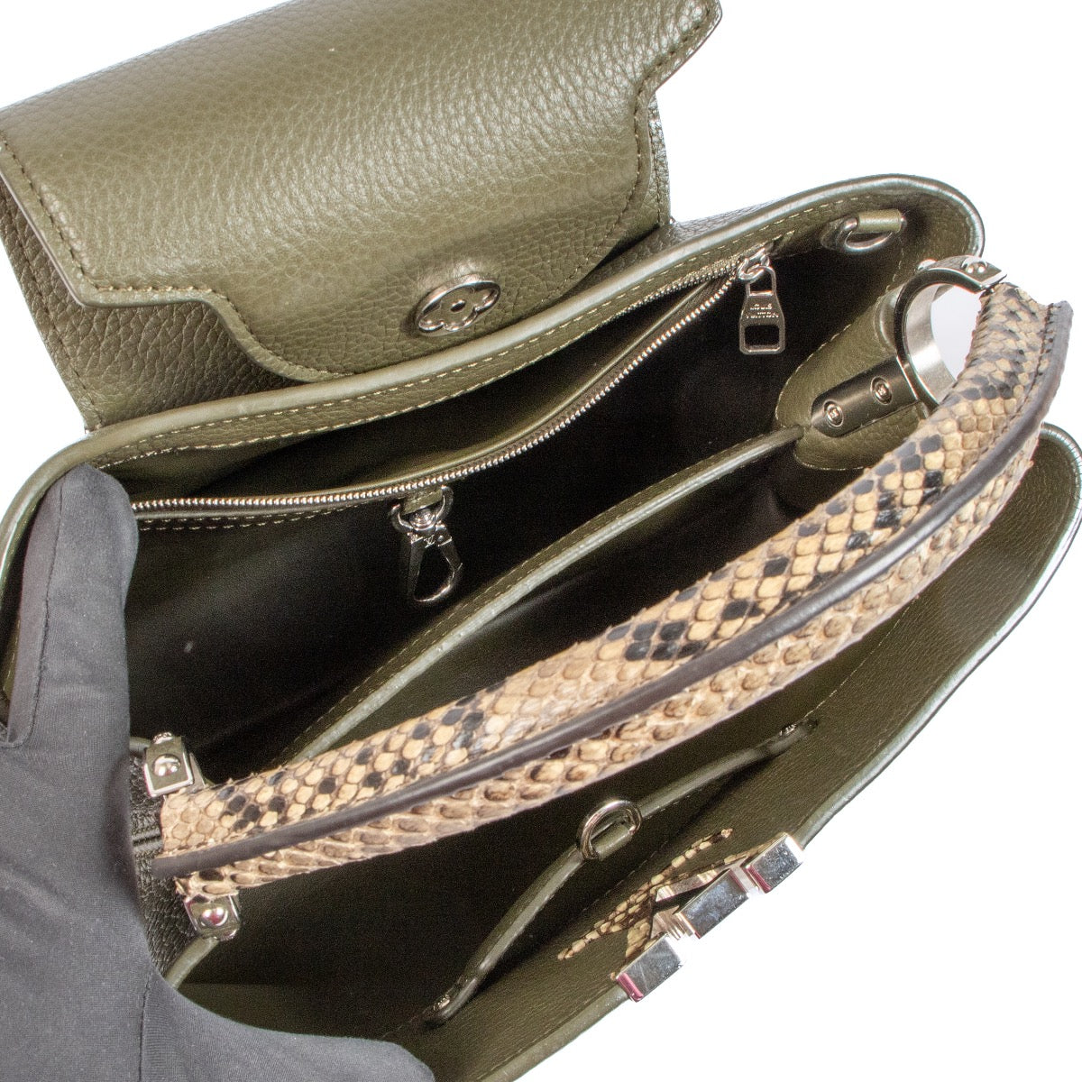 Shop an authentic preloved Louis Vuitton Emeraude Taurillon Leather Capucines MM Bag on Labellov.com