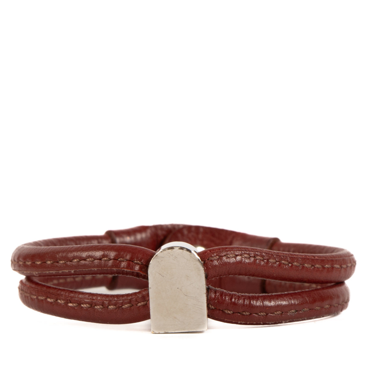 Delvaux Red Leather Bracelet aan de beste prijs bij Labellov tweedehands luxe in Antwerpen. We buy and sell your preloved designer bags.
