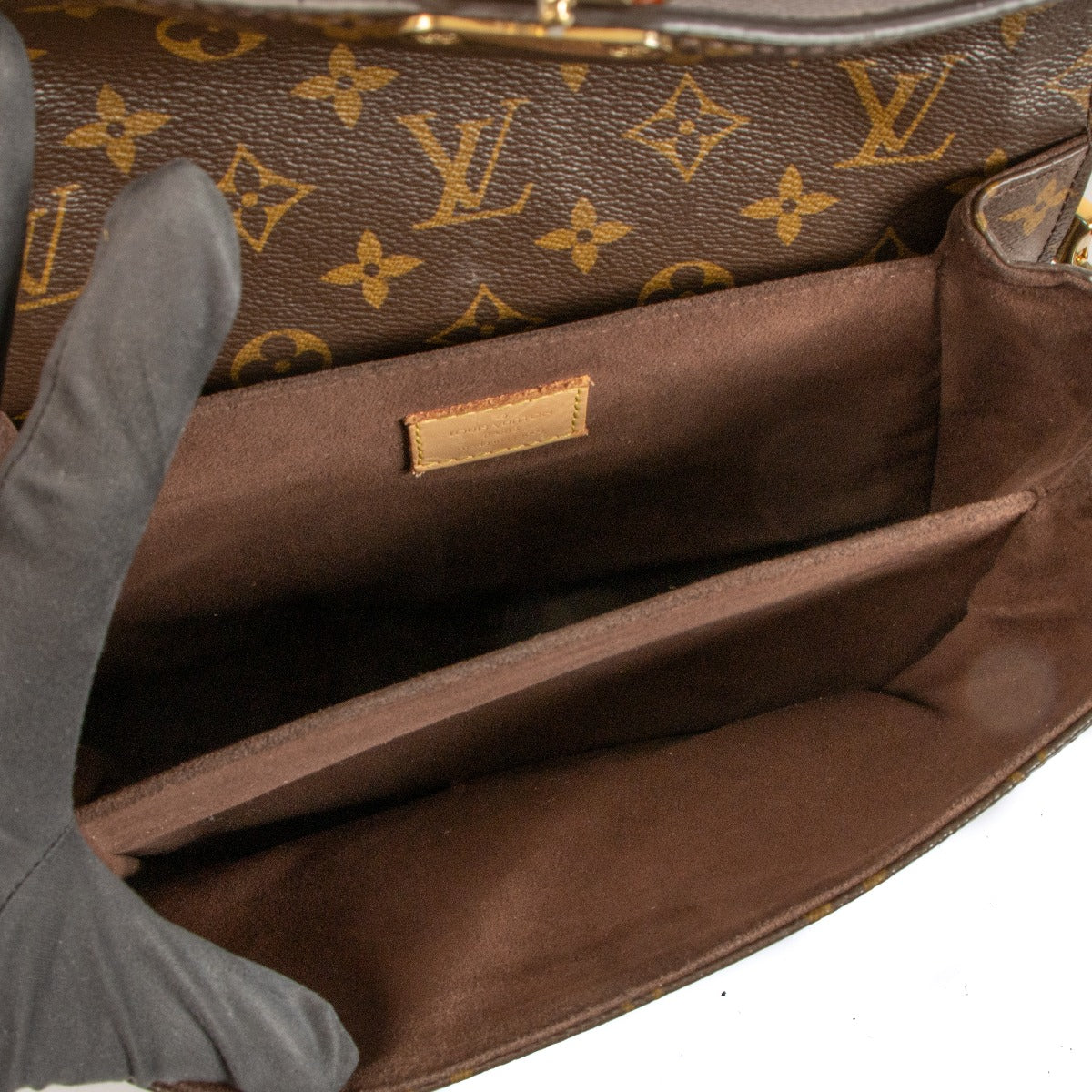 Louis Vuitton Pochette Métis Monogram Canvas