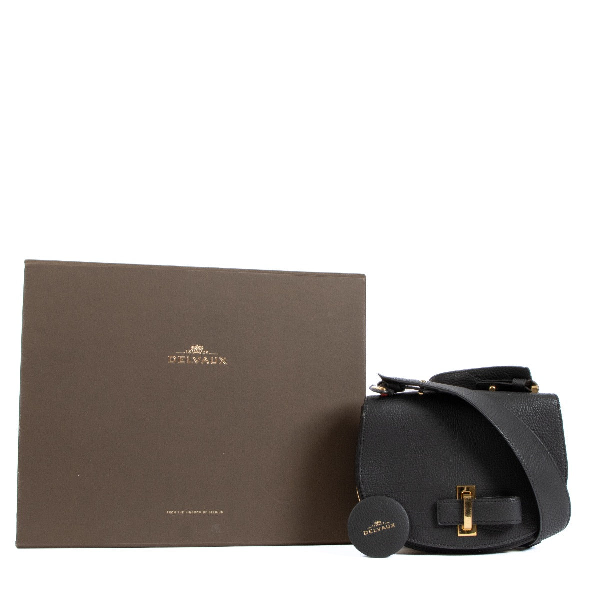 Shop safe online at Labellov in Antwerp this 100% authentic second hand Delvaux Le Mutin Black Crispy Calf Crossbody