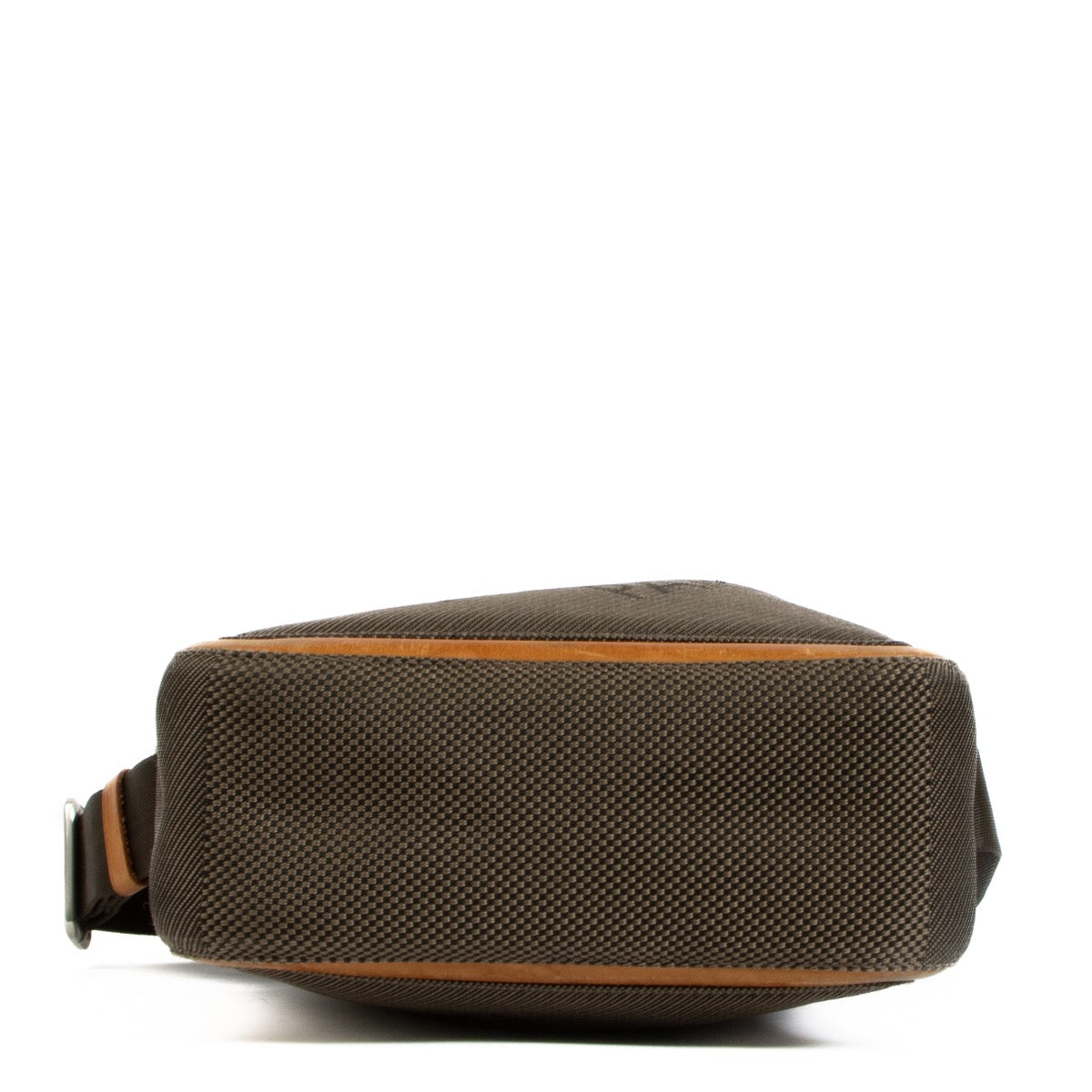 Shop safe online at Labellov in Antwerp, Brussels and Knokke this 100% authentic second hand Louis Vuitton Geant Canvas Citadin Crossbody
