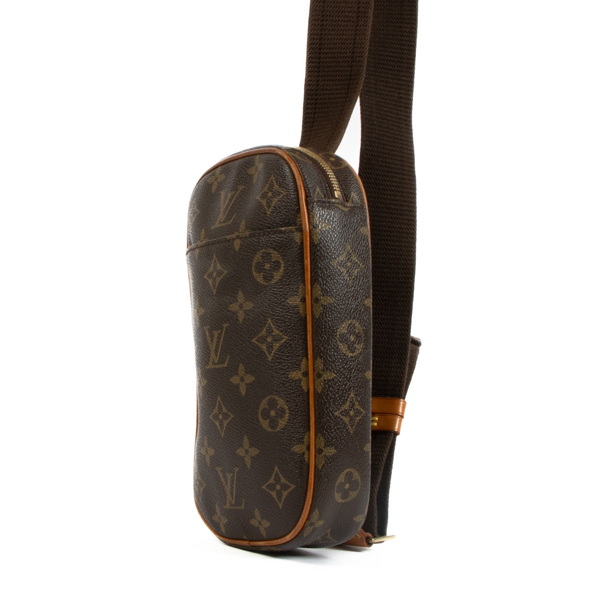 Shop safe online at Labellov in Antwerp, Brussels and Knokke this 100% authentic second hand Louis Vuitton Monogram Canvas Pochette Gange Crossbody Bag