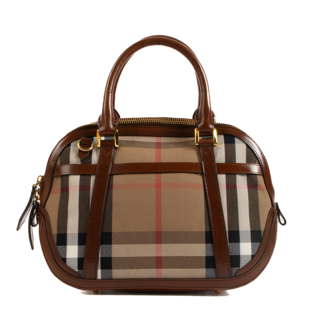 Shop safe online at Labellov in Antwerp, Brussels and Knokke this 100% authentic second hand Burberry Nova Check Orchard Shoulder Bag