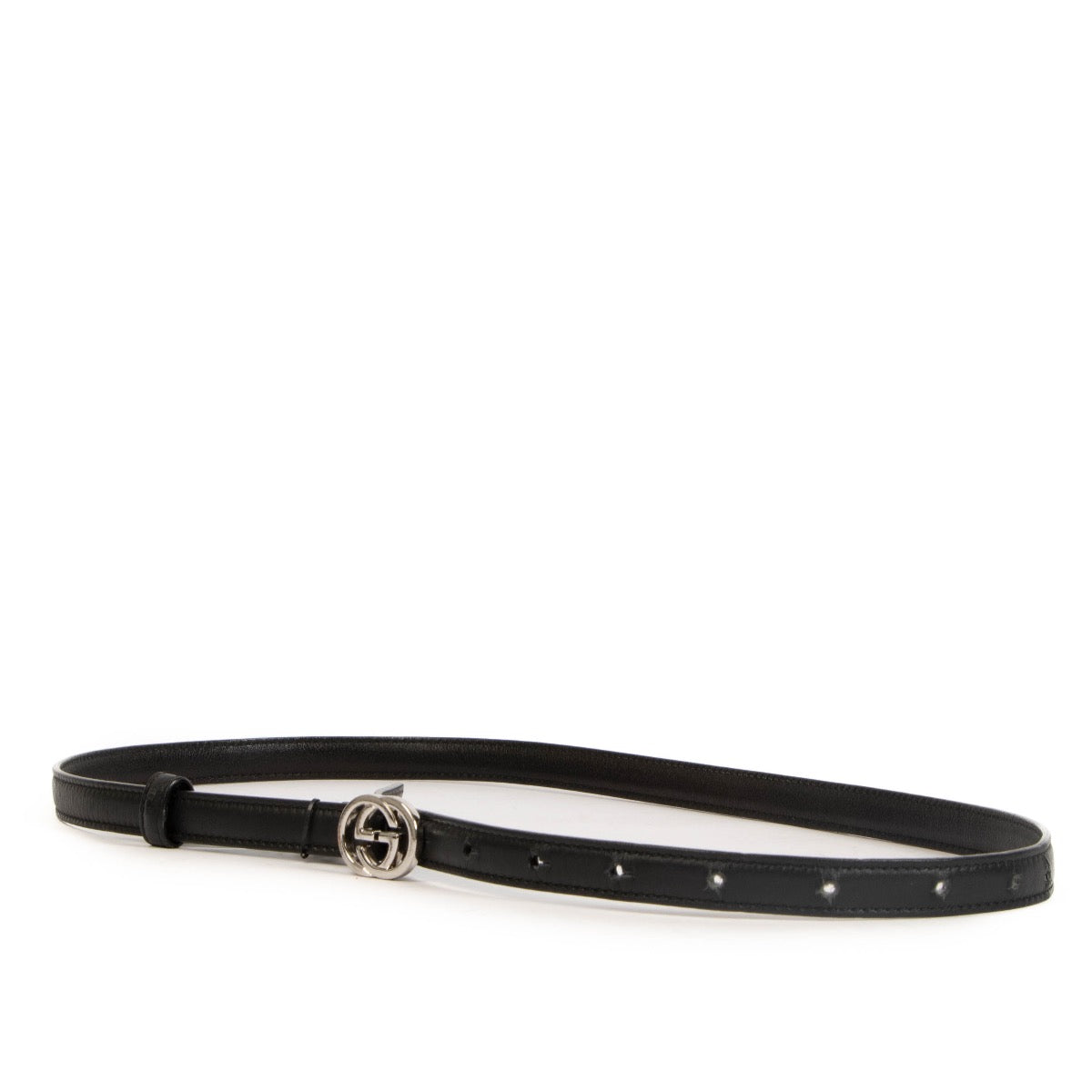 Shop safe online at Labellov in Antwerp, Brussels and Knokke this 100% authentic second hand Gucci Black Leather Thin Belt - size 90