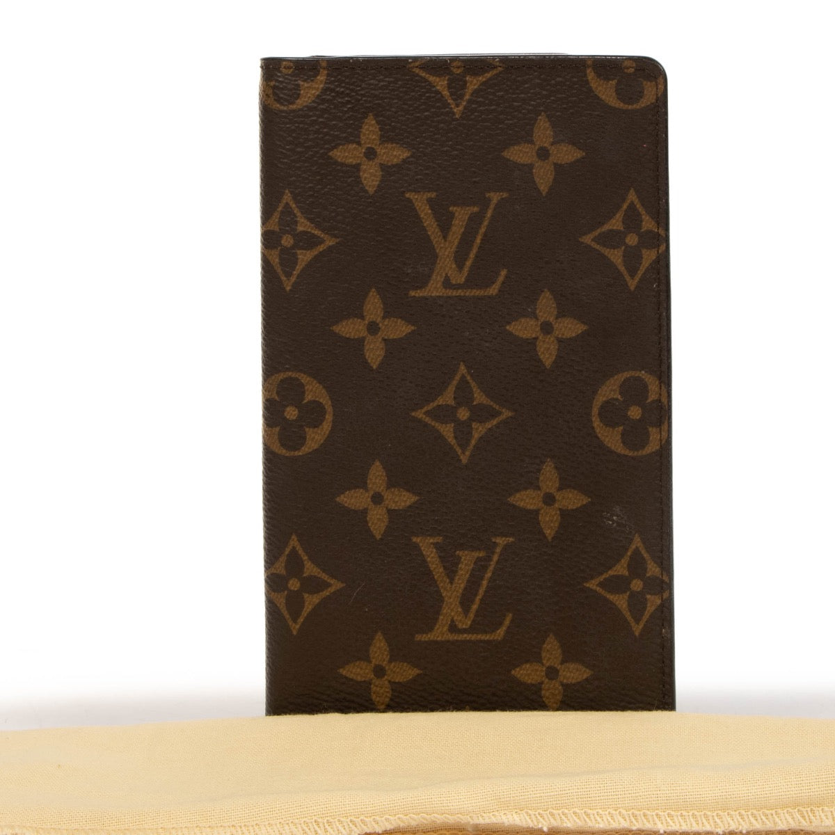 Buy real preloved Louis Vuitton agenda cover from Louis Vuitton at Labellov Antwerp, Knokke and Brussels