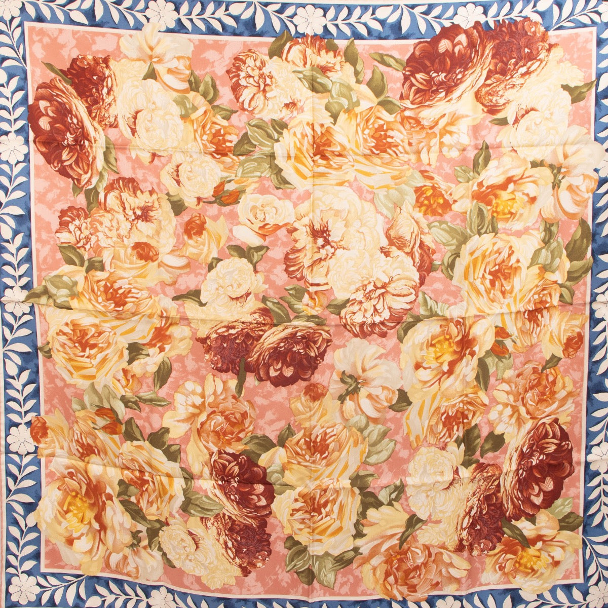shop 100% authentic second hand Gucci Multicolor Flower Scarf on Labellov.com