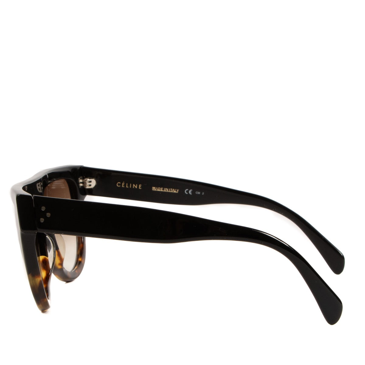 Shop safe online at Labellov in Antwerp, Brussels and Knokke this 100% authentic second hand Celine Tortoise Dark Havana Sunglasses
