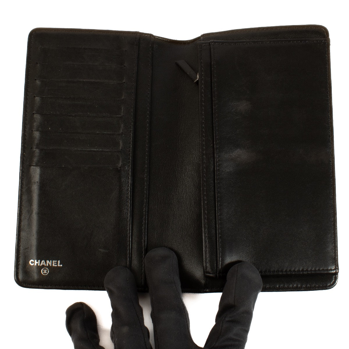 Authentic second hand Chanel Black Boy Wallet on Labellov.com