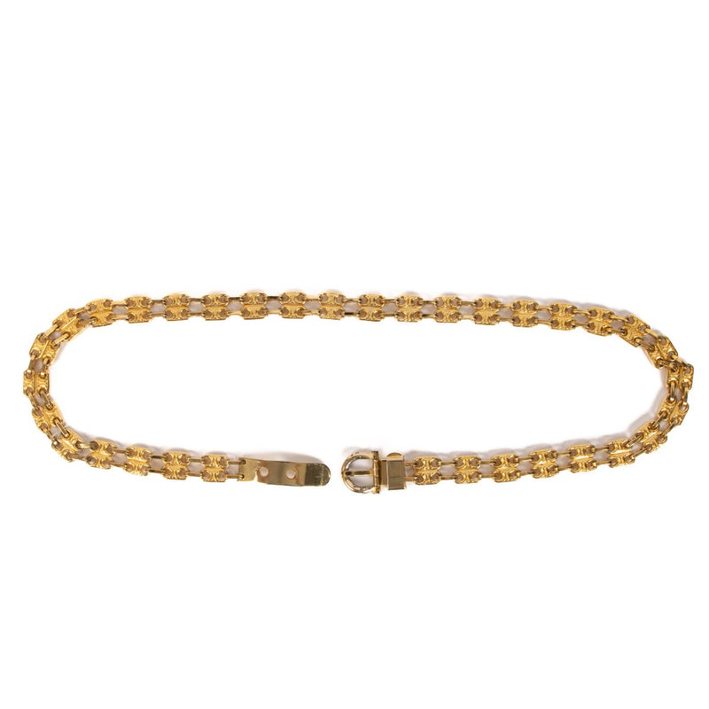 Shop safe online at Labellov in Antwerp, Brussels and Knokke these 100% authentic second hand Céline Gold Triomphe Chain Belt