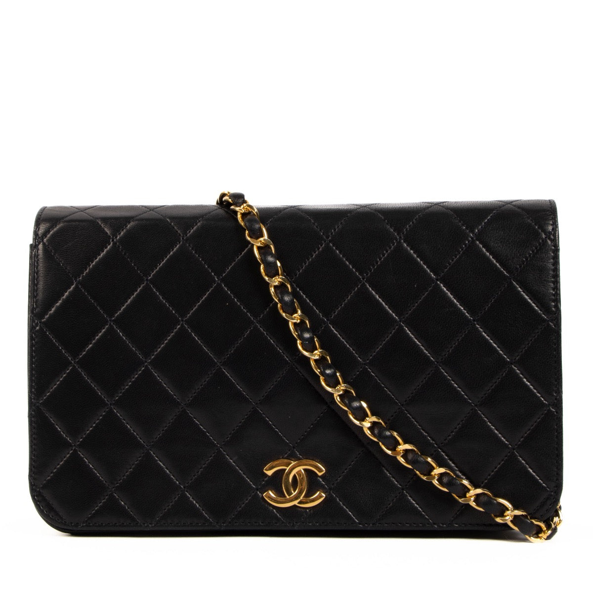 Shop 100% authentic second-hand Chanel Blue Vintage Chain Flap Bag on Labellov.com