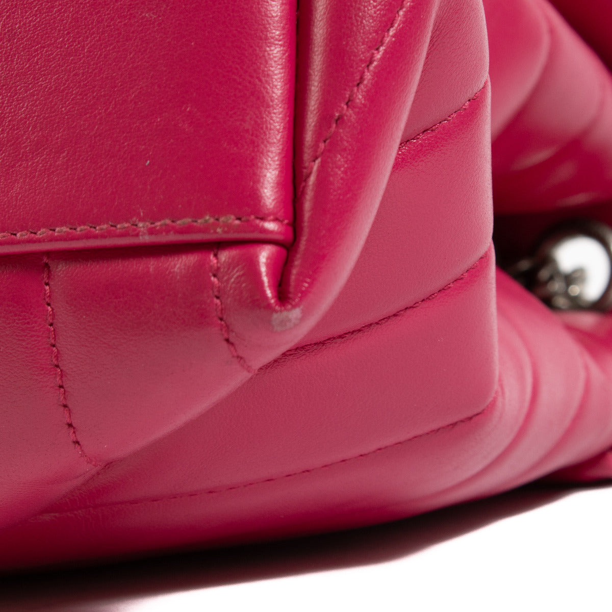 Sac Loulou moyen fuchsia Saint Laurent