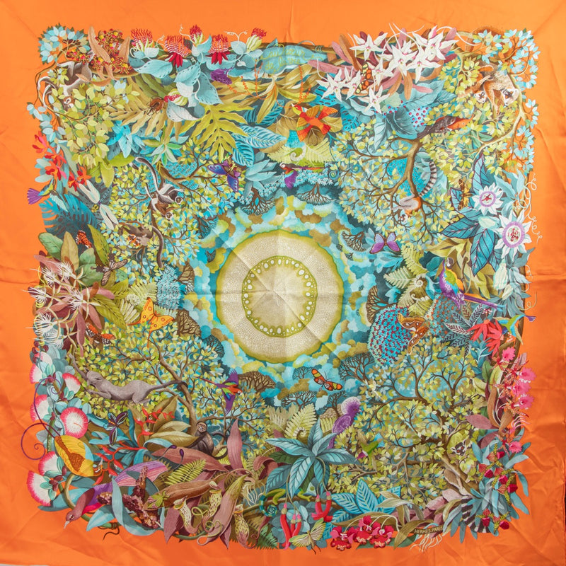 Shop 100% authentic second-hand Hermès Au Coeur De La Vie Scarf on Labellov.com