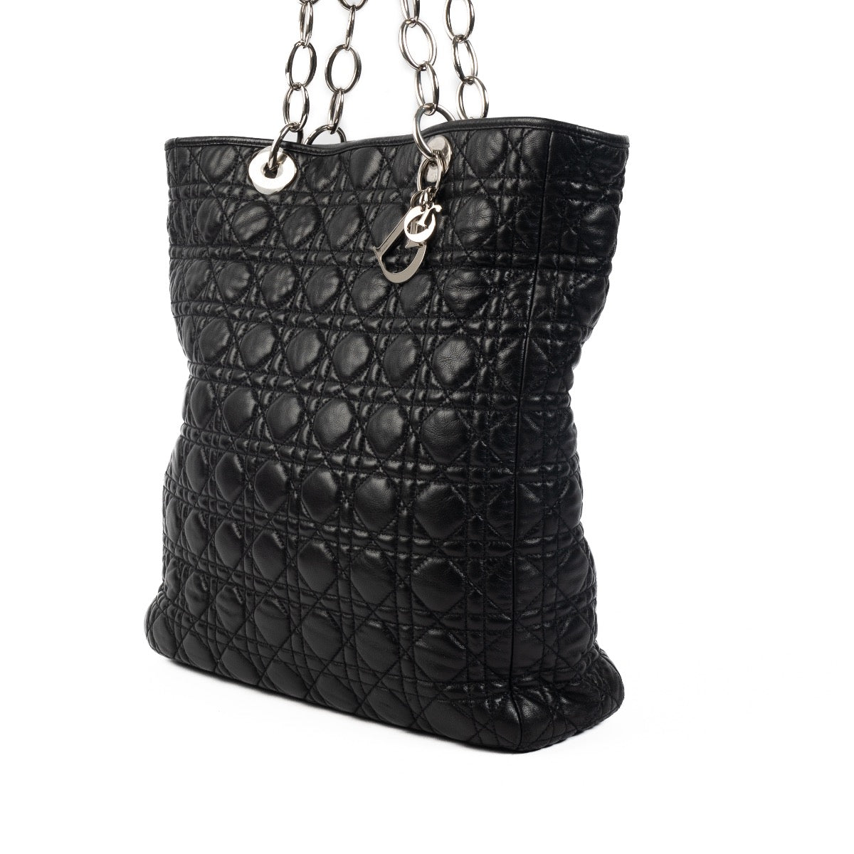 Shop 100% authentic second-hand Christian Dior Soft Shopping Shoulder Bag on Labellov.com