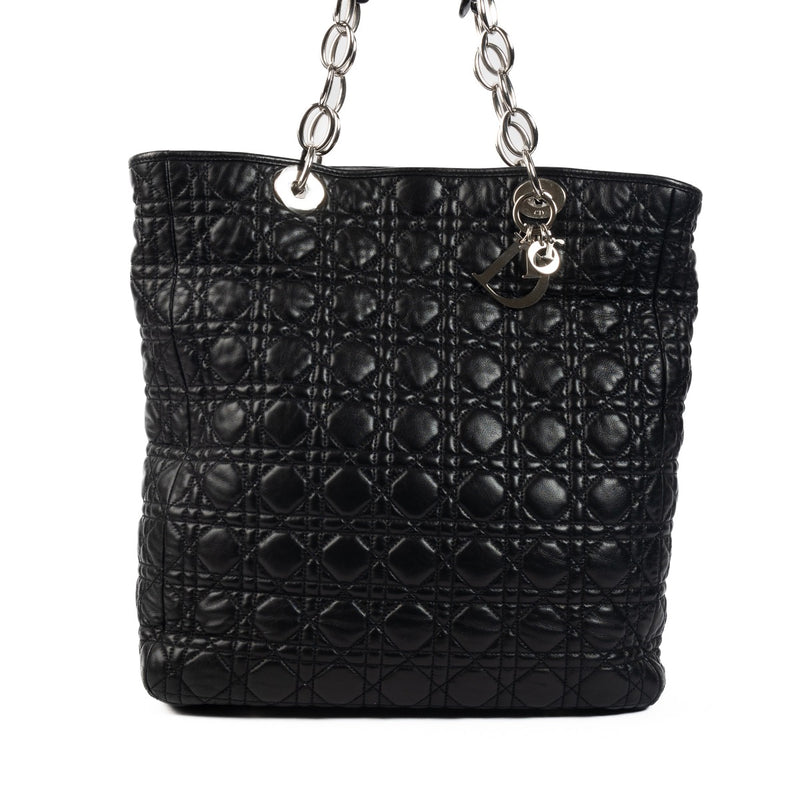 Shop 100% authentic second-hand Christian Dior Soft Shopping Shoulder Bag on Labellov.com