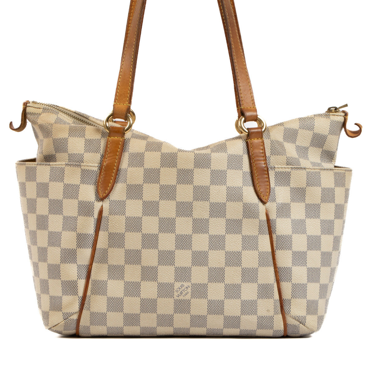 Louis Vuitton Damier Azur Totally MM Shoulder Bag for the best price at Labellov secondhand luxury in Antwerp. We buy and sell your preloved designer bags for the best price.