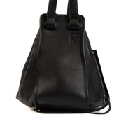 Shop safe online at Labellov in Antwerp, Brussels and Knokke this 100% authentic second hand Loewe Black small Hammock Shoulder bag