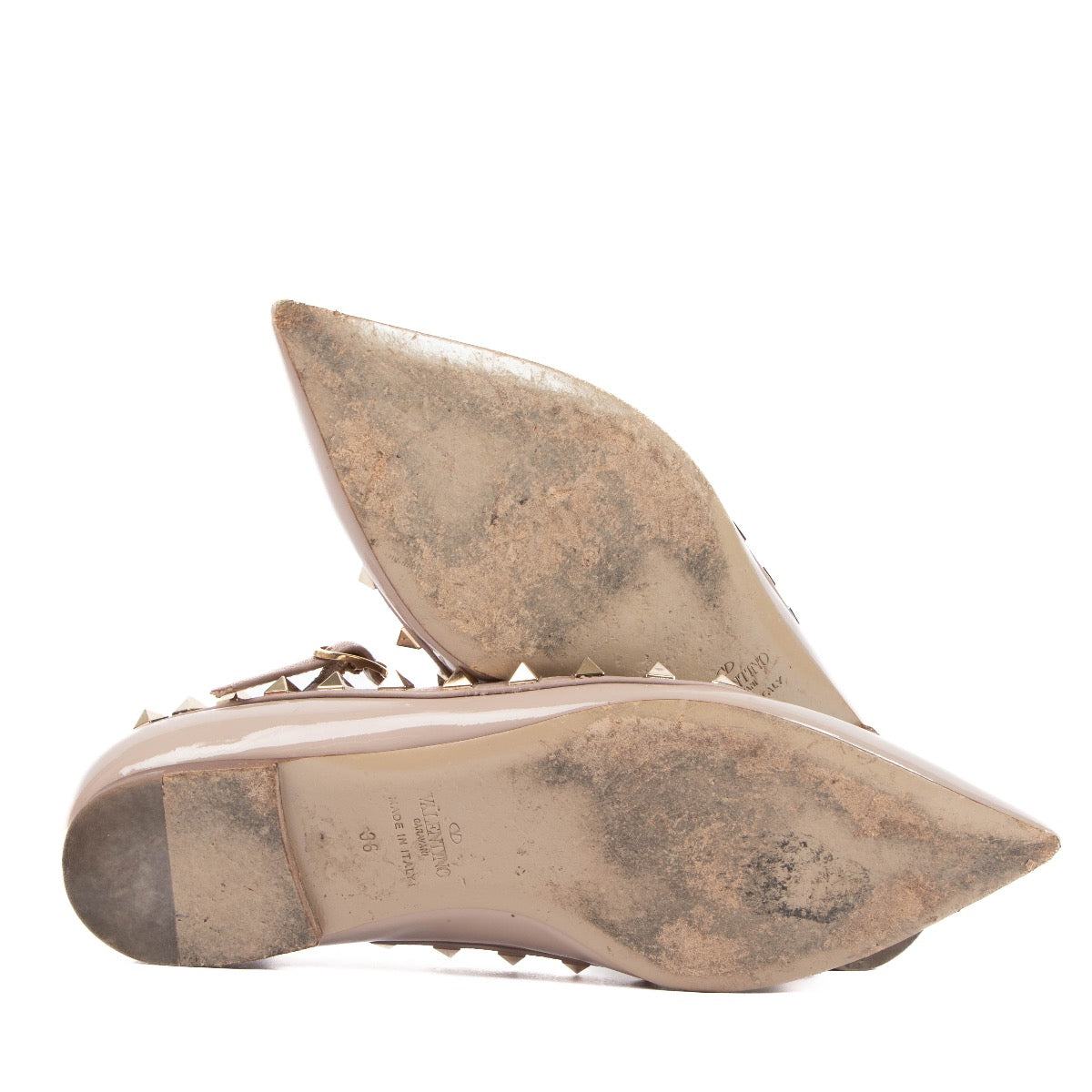 Shop 100% authentic second-hand Valentino Garavani Rockstud Flats on Labellov.com
