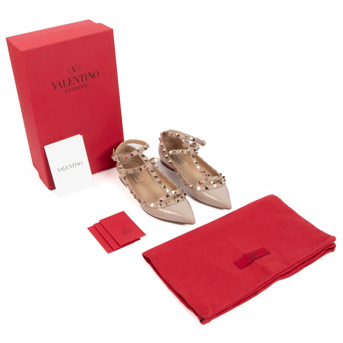 Shop 100% authentic second-hand Valentino Garavani Rockstud Flats on Labellov.com