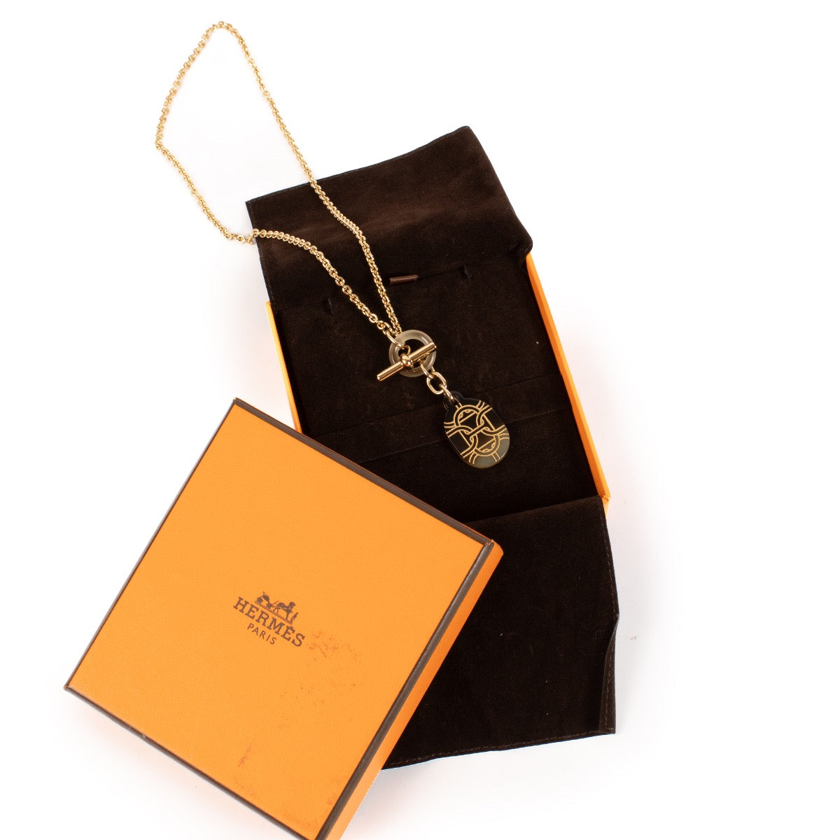 shop 100% authentic second hand Hermès Buffalo Horn Chain d'Ancre Necklace on Labellov.com