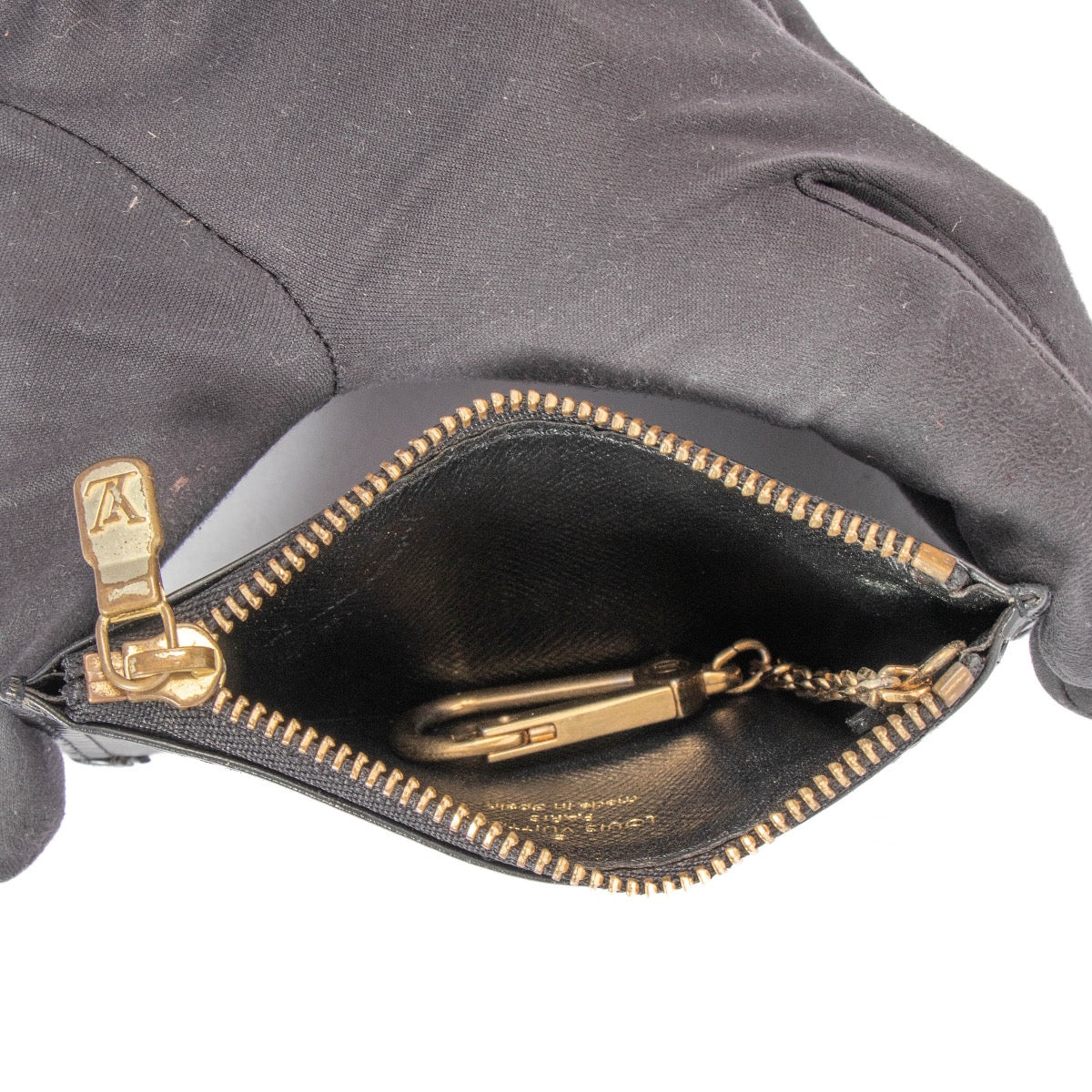 shop 100% authentic second hand Louis Vuitton Black Epi Key Pouch on Labellov.com