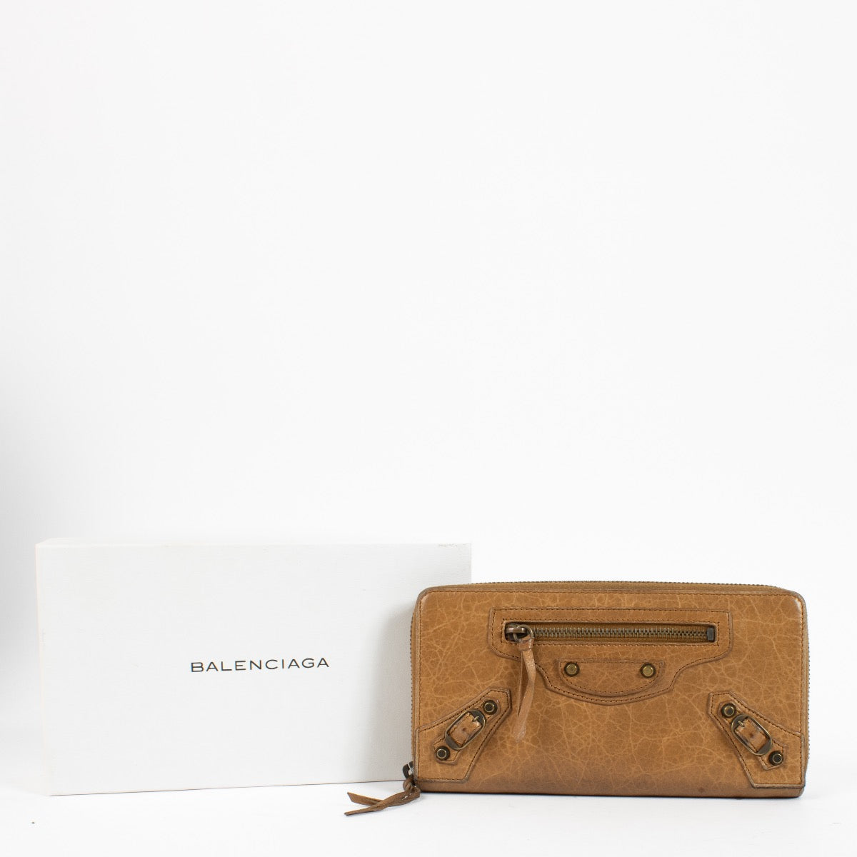 Shop 100% authentic secondhand Balenciaga Camel Classic City Wallet on Labellov.com