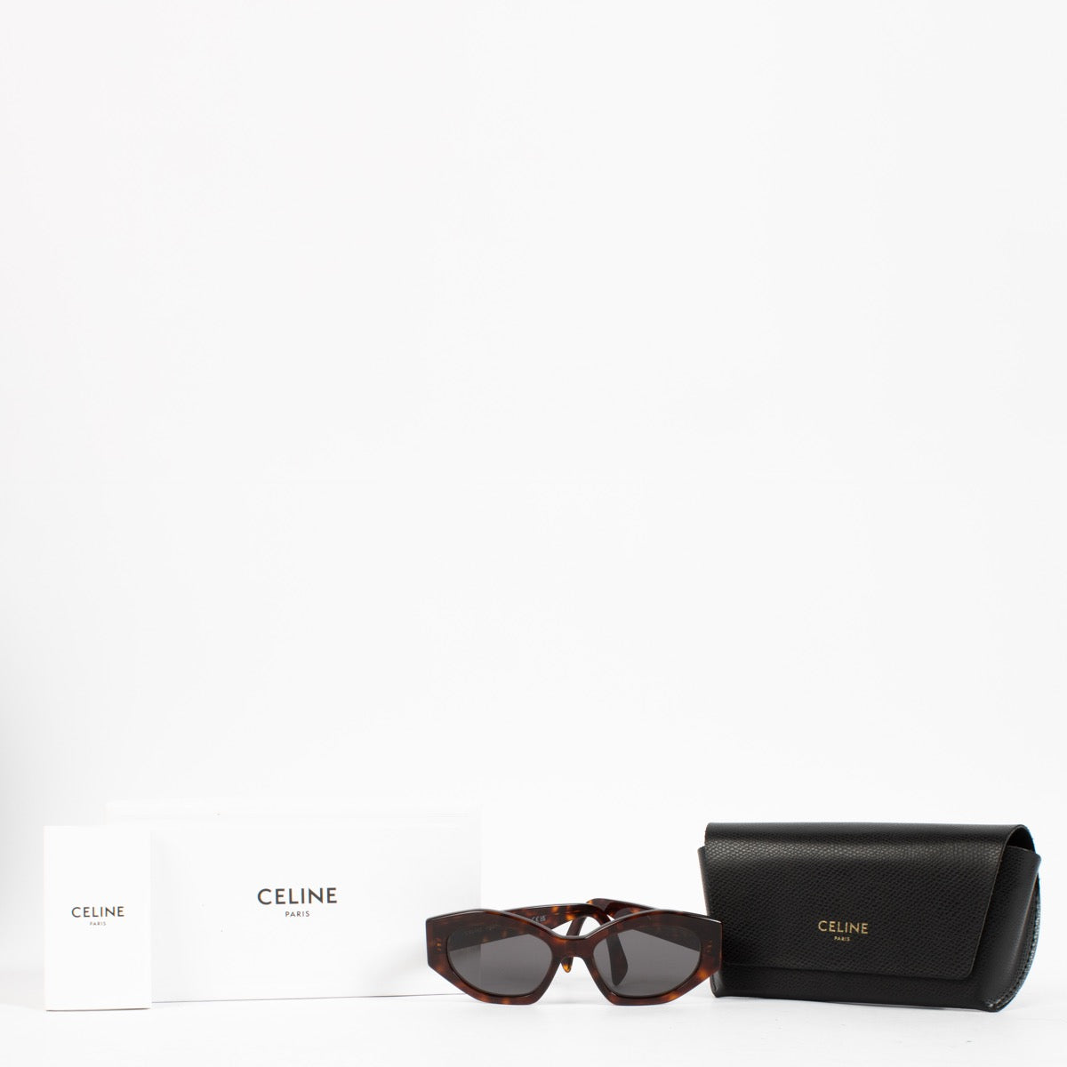 Shop 100% authentic secondhand Celine Brown Triomphe CL40238U Sunglasses on Labellov.com
