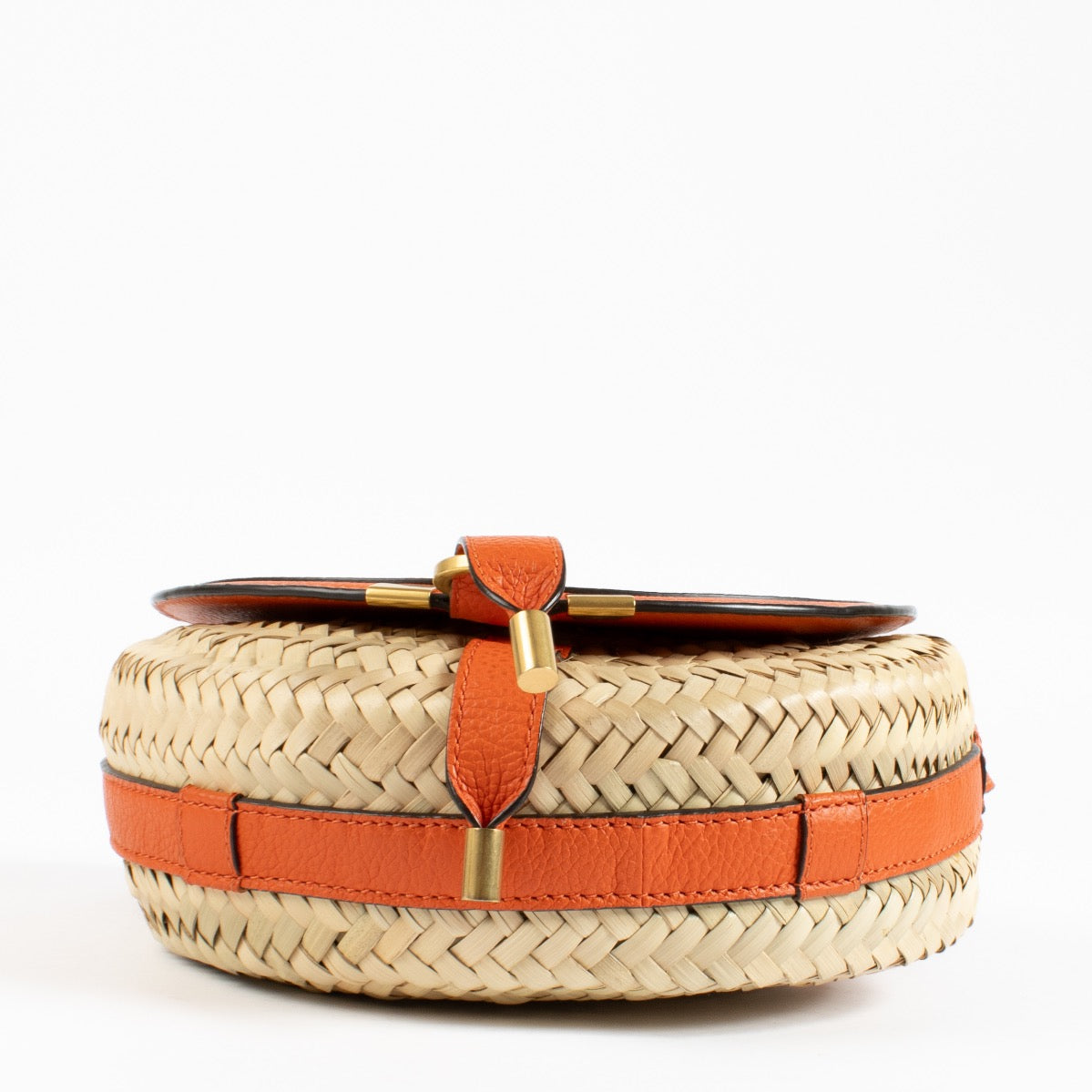 Shop safe online at Labellov in Antwerp, Brussels and Knokke this 100% authentic second hand Chloé Orange Small Marcie Raffia Crossbody Bag