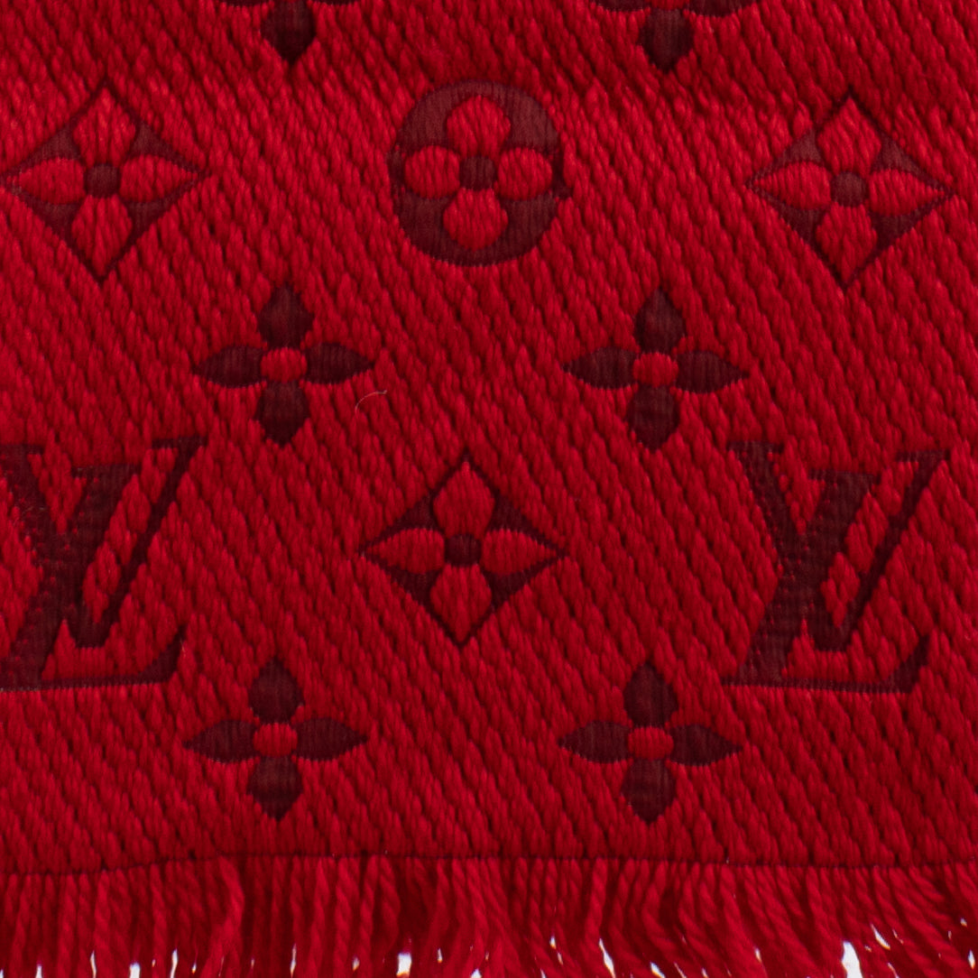 Shop 100% authentic secondhand Louis Vuitton Red Logomania Wool Scarf on Labellov.com