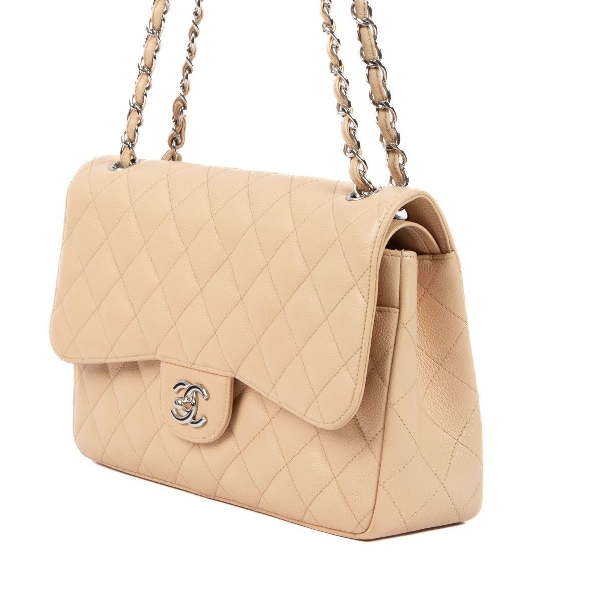Shop authentic second hand pre-owned Chanel Classic Bag on www.labellov.com