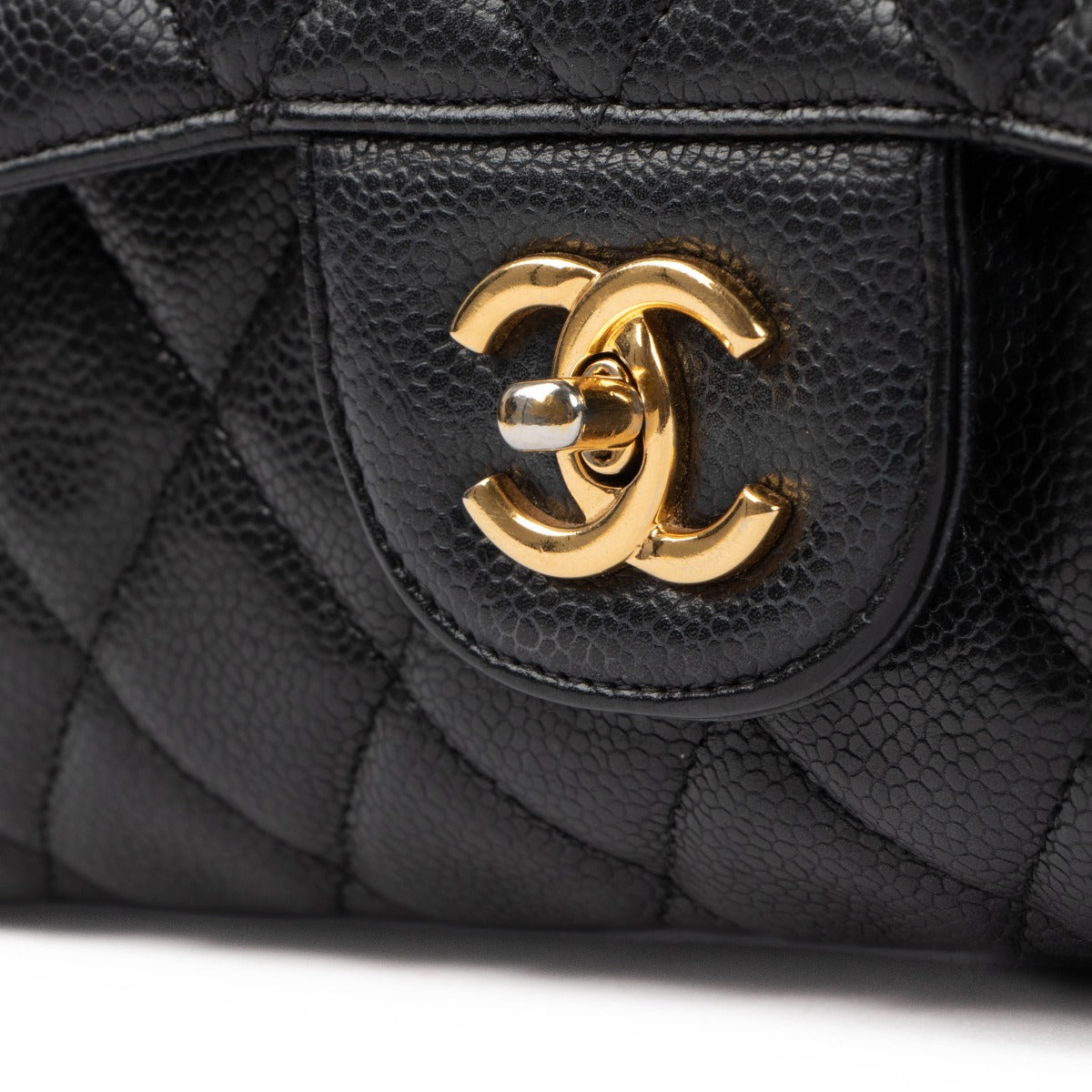 Sac Maxi Classique à Rabat Simple en Cuir Caviar Noir Chanel