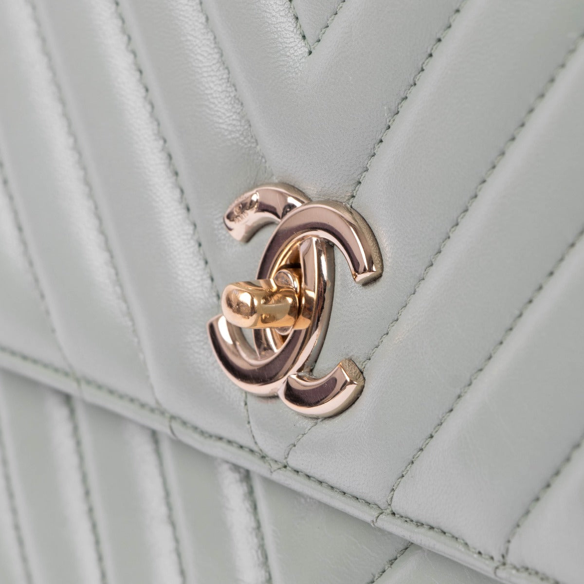 Authentic second hand Chanel Mint Green Chevron Trendy CC Bag on www.labellov.com