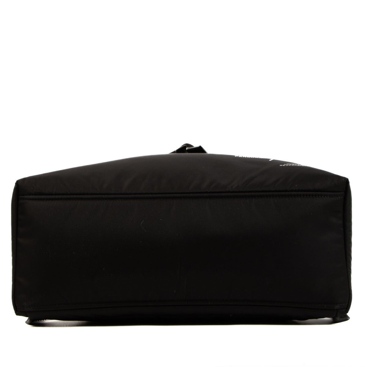 Buy an authentic second-hand Prada Black Re-Nylon Backpack in very good condition at Labellov in Antwerp.