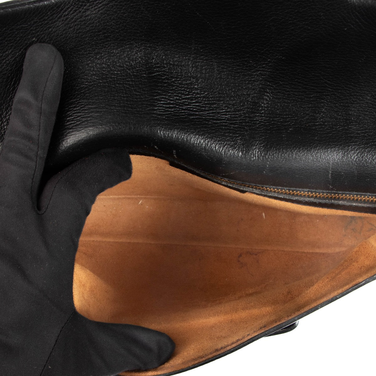 Shop 100% authentic second-hand Delvaux black DDD Crossbody on Labellov.com