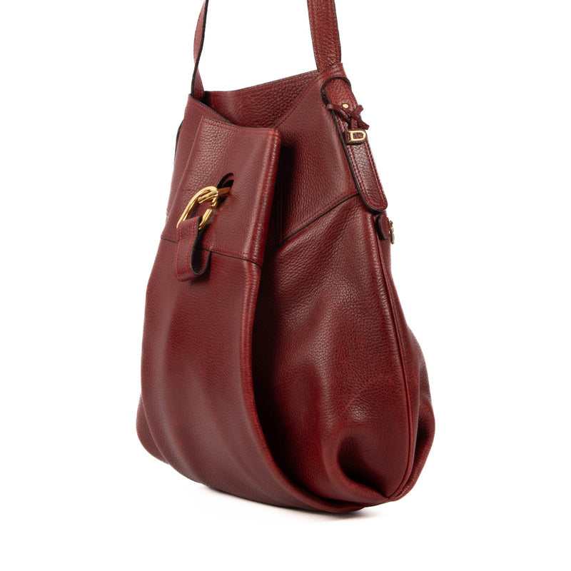 Shop 100% authentic second-hand Delvaux Red Shoulder Bag on Labellov.com