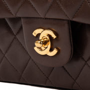 Shop safe online at Labellov in Antwerp, Brussels and Knokke this 100% authentic second hand Chanel Brown Lambskin Medium Classic Flap Bag